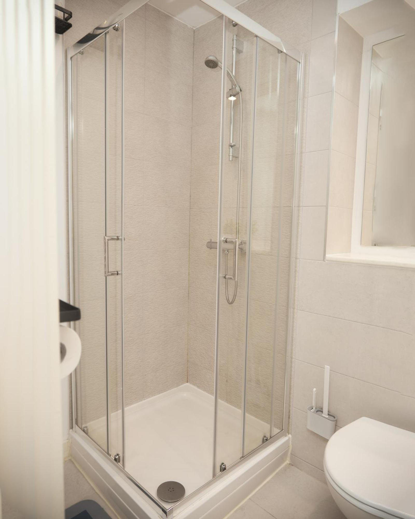 Obi'S House&Suites - Luxury 2Bed Duplex Apartment With Balcony Манчестер Экстерьер фото
